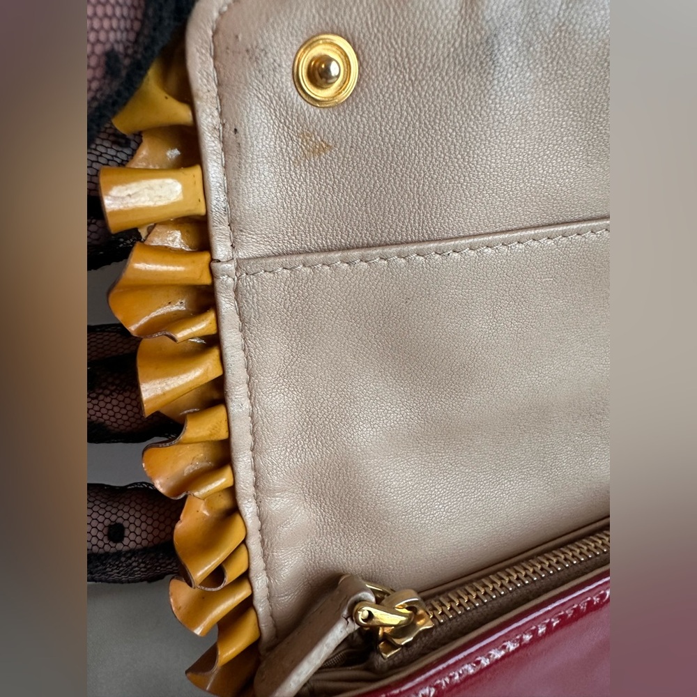 Miu Miu Rare Patent Leather Ruffle Wallet on a chain - Picture 10 of 17